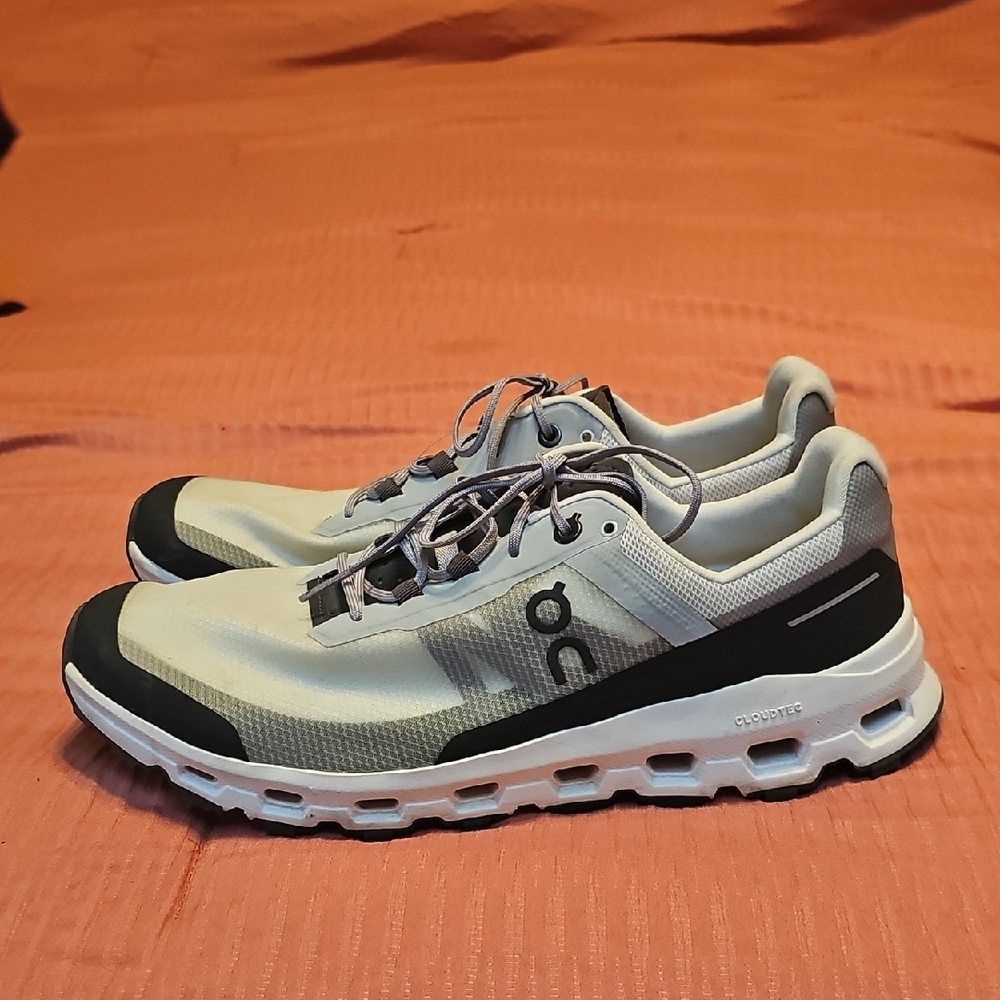 Mens Cloudtec Lightweight Running Shoes Nwotags